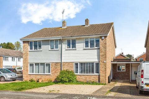 3 bed property, in Hamble Drive, £400,000