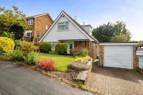 3 bed property, in Marlow, £675,000
