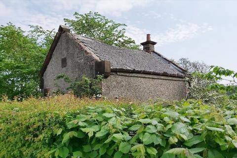 Land, in Lochwinnoch Road, £11,000