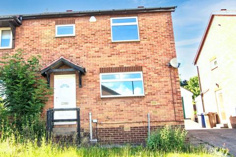 2 bed property, in Dearne Court, £99,000