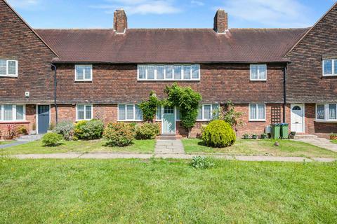 3 bed property, in Well Hall Road, £550,000