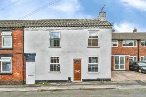 2 bed property, in Abbott Street, £140,000