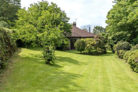 3 bed property, in Buryas Bridge, £679,950