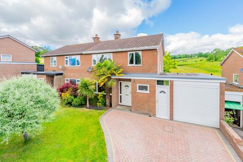 3 bed property, in Bishops Castle SY9, £250,000