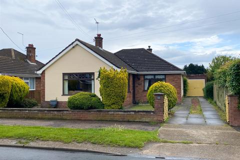 3 bed property, in Mill Lane, £280,000