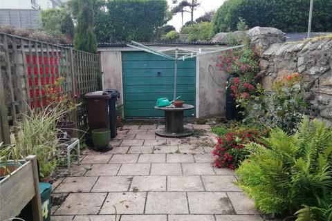Land, in Alexandra Terrace, £15,000