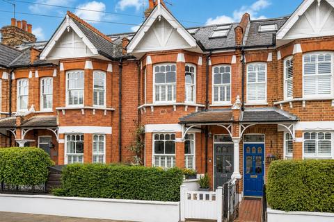 4 bed property, in Engadine Street, £1,350,000