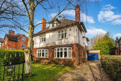 7 bed property, in Whitaker Road, £795,000