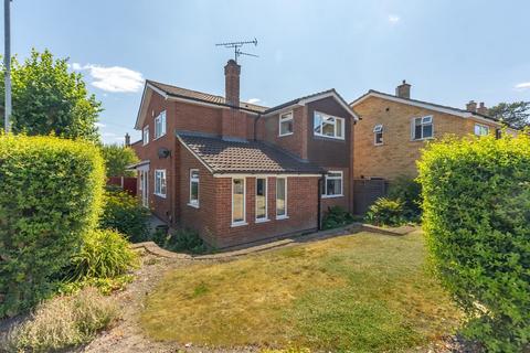 3 bed property, in Longfield Road, £750,000