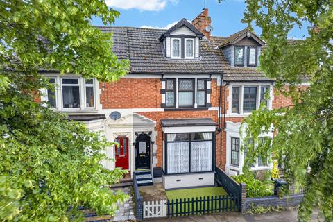 4 bed property, in Stamford Road, £260,000