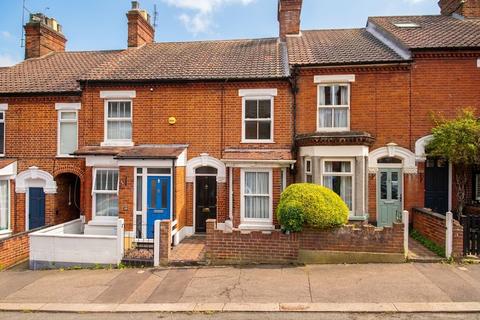 3 bed property, in Dover Street, £270,000