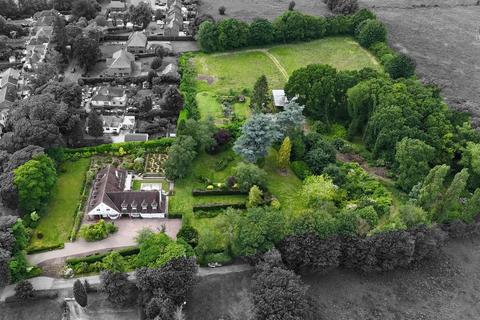 6 bed property, in Willowbrook, £1,700,000