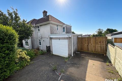 3 bed property, in Lon Mefus, £160,000
