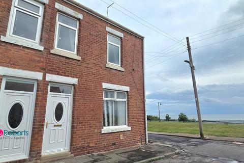 3 bed property, in Robert Street, £165,000