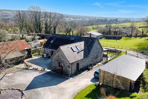 4 bed property, in Ponthenry, £699,950