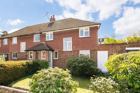 3 bed property, in Villiers Close, £675,000