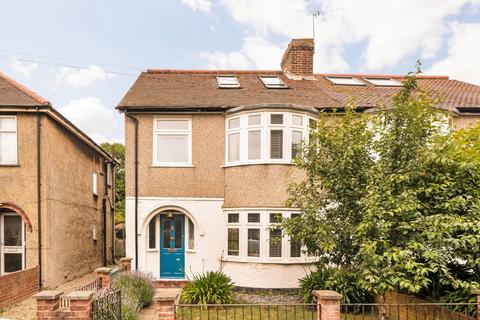 5 bed property, in Cleveland Road, £865,000