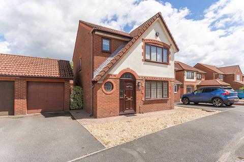 3 bed property, in Coed Camlas, £295,000