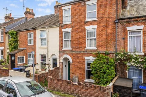 4 bed property, in Park Street, £375,000