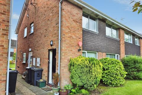2 bed property, in Bijou Court, £99,500