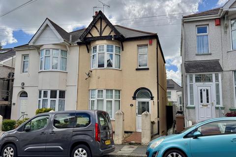 3 bed property, in Beechcroft Road, £260,000