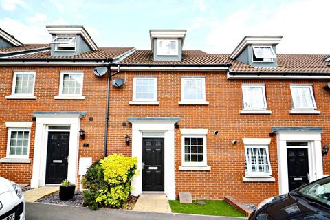 3 bed property, in Hazel Avenue, £280,000