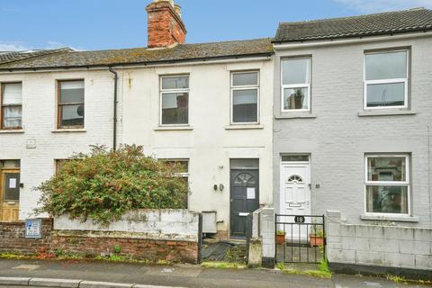 2 bed property, in Lansdown Road, £190,000