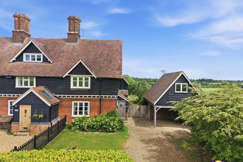 3 bed property, in Chain Free - Whitebarns Lane, £615,000