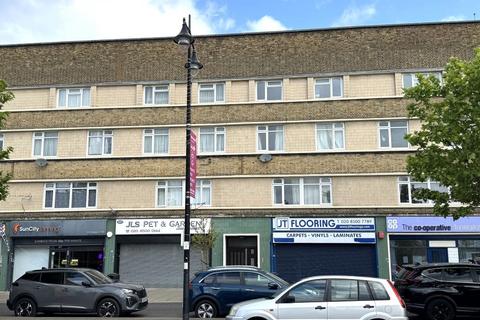 2 bed property, in 30 Manford Court, £160,000