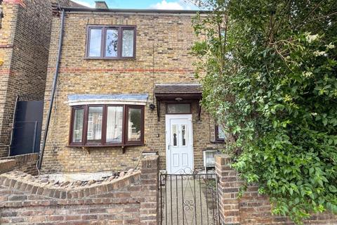 3 bed property, in 2 Grove Park Road, £240,000