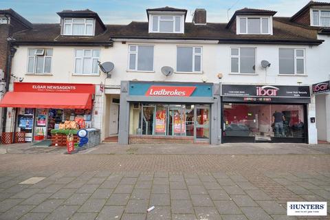 4 bed property, in College Hill Road, £850,000