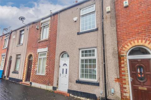 2 bed property, in Pilling Street, £160,000