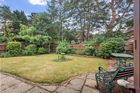 4 bed property, in Sandford, £600,000