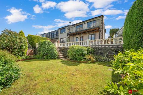 3 bed property, in Horncliffe Heights, £275,000