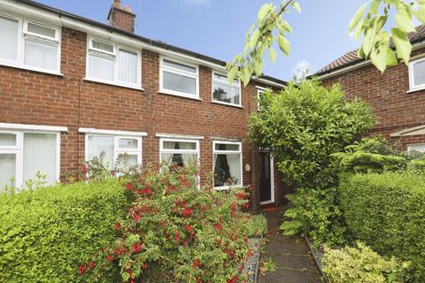 3 bed property, in Astbury Drive, £250,000