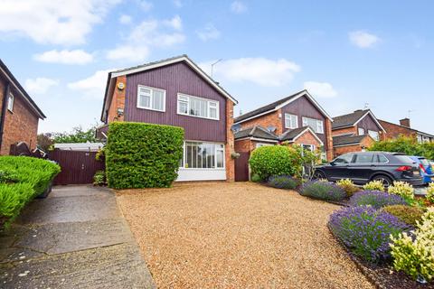 3 bed property, in Nursery Road, £625,000