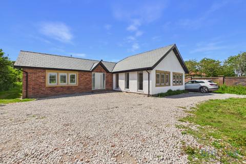 4 bed property, in Moss House Lane, £595,000