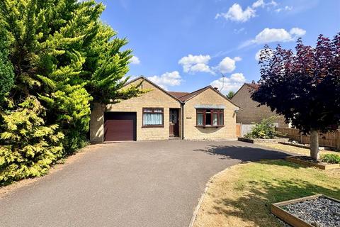 3 bed property, in Elm Hill, £395,000