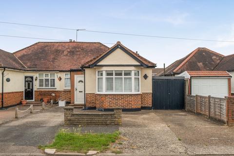 3 bed property, in Percival Way, £600,000