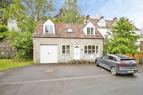2 bed property, in Garston Street, £265,000