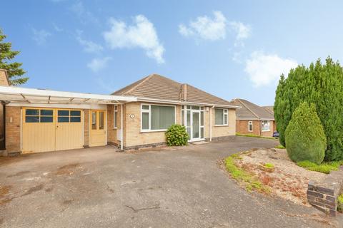 3 bed property, in Hall Road, £425,000