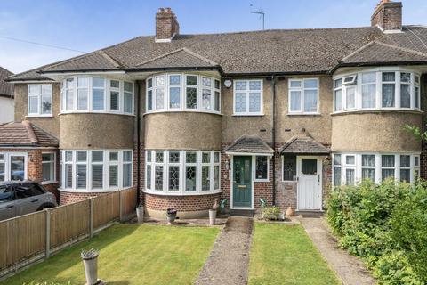 3 bed property, in Cannon Lane, £600,000