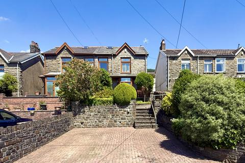 4 bed property, in Granville Terrace, £295,000