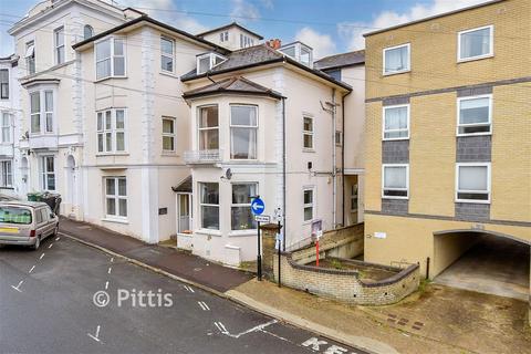 2 bed property, in George Street, £95,000