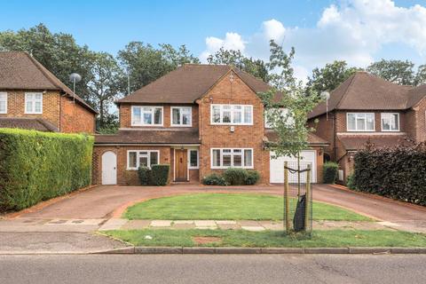 5 bed property, in Westbury Road, £1,800,000