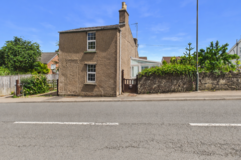 3 bed property, in Cinderhill, £275,000