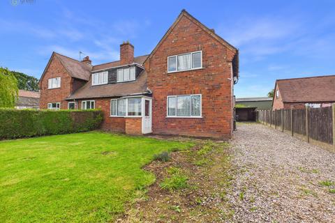 3 bed property, in Weeford Road, £325,000