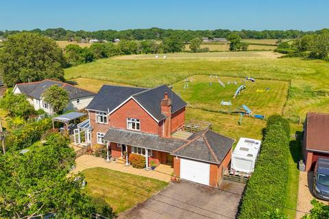 3 bed property, in Fritham, £895,000