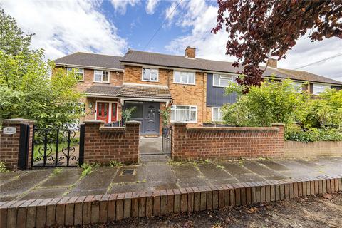 3 bed property, in Keats Way, £475,000