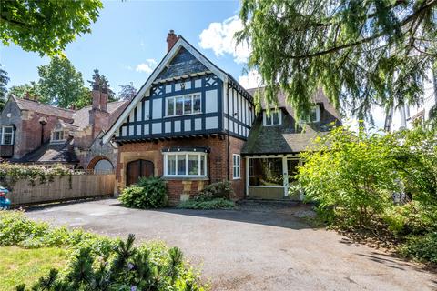 5 bed property, in Wake Green Road, £925,000